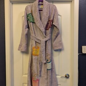 Brand new Canyon Group Chenille Bathrobe